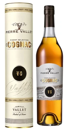 Cognac Pierre Vallet VS Millenium 40% 0,7l. + Tuba